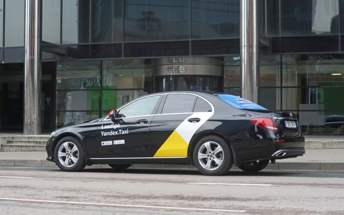 Yandex taxi houdt strikt toezicht op de staat van de vloot