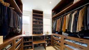  Layout wardrobe room with dimensions