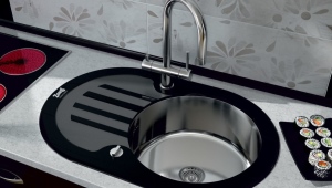  Black sink for the kitchen