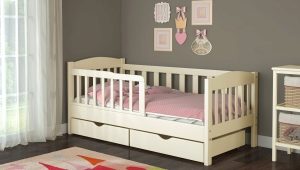  Children's bed for a child from 1 year and older