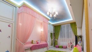 Stretch ceilings in the nursery for girls