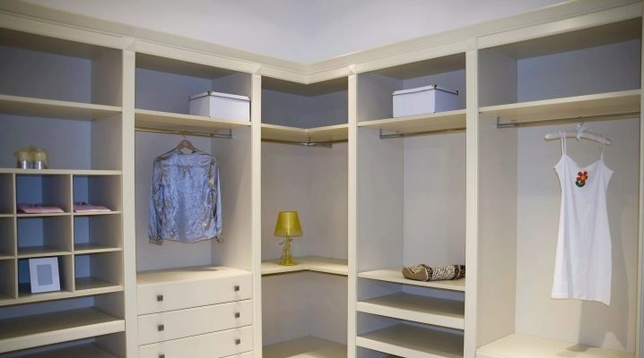  Furniture for the wardrobe room