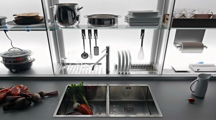  Kitchen shelves: features and benefits