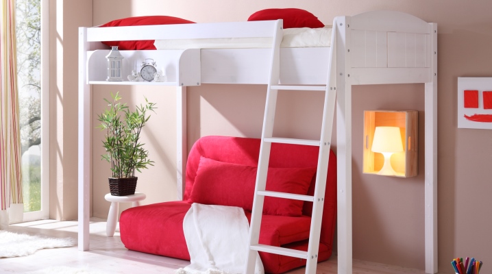  Children's bunk beds with a sofa