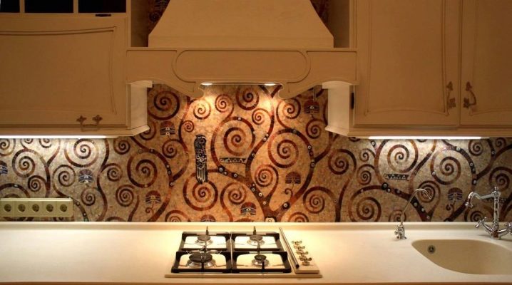  Beautiful apron for the kitchen
