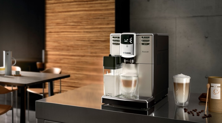  자동 및 반자동 커피 기계 : 무엇을 선택해야합니까?