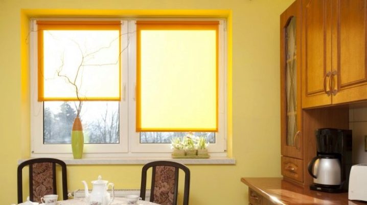  खिड़कियों के लिए रोलर अंधा के आकार का निर्धारण कैसे करें?