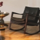  चमड़े की कुर्सियां