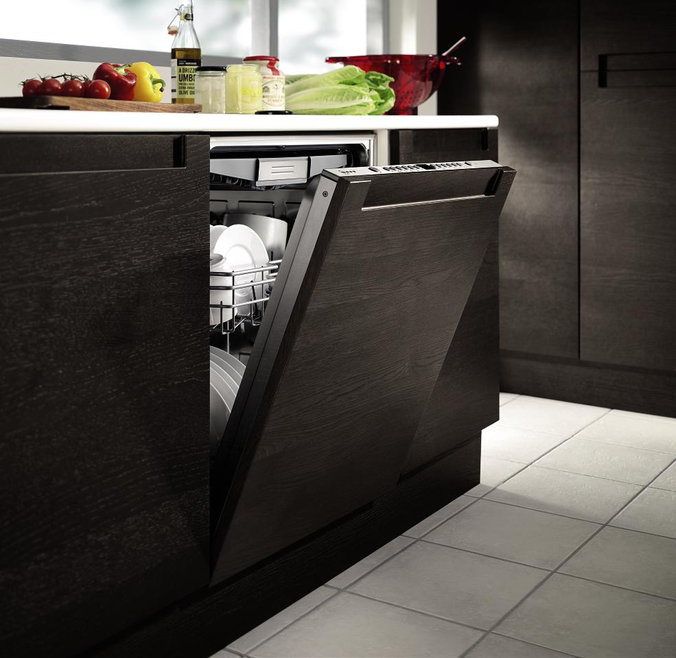 Встраиваемая посудомоечная машина черная. Посудомоечная машина Neff 60 см встраиваемая. Кухня Бронкс встроенная посудомоечная машина. Посудомойка Neff 2012. Встроенная посудомоечная машина в интерьере.